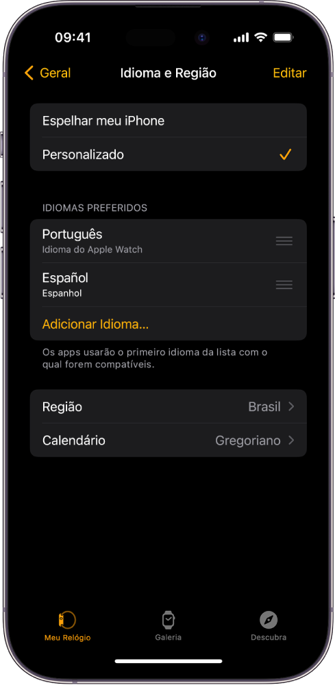 Tela de Idioma e Região no app Apple Watch, com inglês e espanhol aparecendo abaixo de Idiomas Preferidos.
