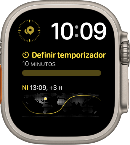 O mostrador “Modular duplo” com um relógio digital no canto superior direito e três complicações: “Pontos de passagem da Bússola” encontra-se no canto superior esquerdo, “Temporizadores” ao centro e “Relógio” na parte inferior.