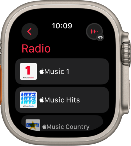 Ecranul Radio prezentând trei posturi de radio Apple Music. Butonul Ascultați acum se află în dreapta sus. Butonul Înapoi este în colțul din stânga sus.