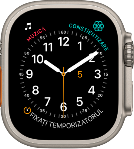 Cadranul de ceas Utilitar, unde puteți să schimbați culoarea secundarului și să ajustați numerotarea și detaliile ceasului. Apar trei complicații: Muzică în stânga sus, Conștientizare în dreapta sus și Temporizatoare în partea de jos.