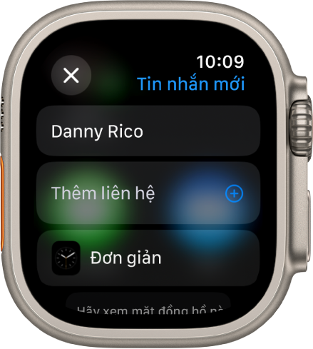 Màn hình Apple Watch đang hiển thị một tin nhắn chia sẻ mặt đồng hồ với tên của người nhận ở trên cùng. Bên dưới là nút Thêm liên hệ và tên của mặt đồng hồ.