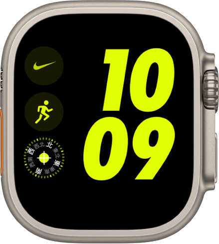 「Nike 數字」錶面。右方是以大型數字顯示的時間。在左方，Nike App 複雜功能位於左上方、「體能訓練」複雜功能位於中間，以及「指南針」複雜功能位於底部。