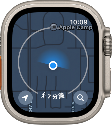 「地圖」App 中的目前位置圍繞着一個圓圈，代表七分鐘的步行半徑。「位置」按鈕位於左下方，「搜尋」按鈕則位於右下方。