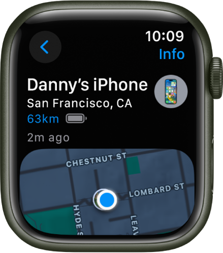 Приложението Find Devices (Намери устройства) показва местоположението на iPhone. Името на устройството е горе, с местоположението, разстоянието, нивото на батерия и последно кога е предавало устройството отдолу. Долната част на екрана показва карта с точка, която посочва приблизителното местоположение на устройството. Бутонът Назад е горе вляво.