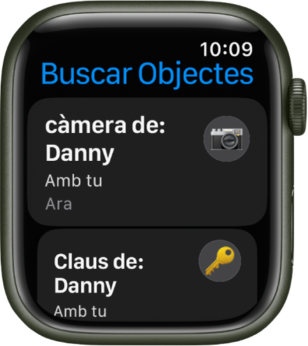 A l’app Buscar Objectes s’indica que tens els AirTags que has col·locat a la càmera i a les claus.