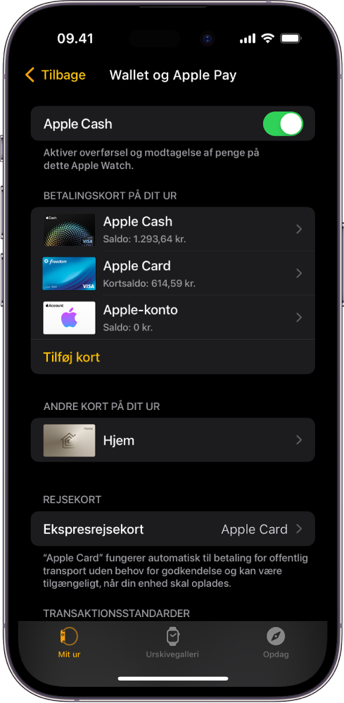Skærmen Wallet og Apple Pay i appen Watch på iPhone. Skærmen viser kort, der er føjet til Apple Watch, og det kort, du har valgt at bruge som ekspresrejsekort.