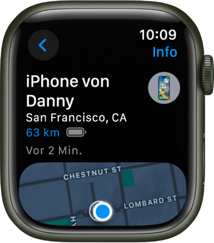 Die App „Geräte suchen“ mit dem Standort eines iPhone. Der Name des Geräts steht oben; darunter befinden sich der Standort, die Entfernung, der aktuelle Ladezustand und der letzte Zeitpunkt, an dem das Gerät geantwortet hat. Auf der unteren Hälfte des Bildschirms siehst du eine Karte mit einem Punkt, der den ungefähren Standort des Geräts angibt. Oben links ist die Taste „Zurück“.