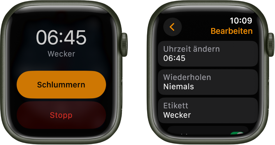 Zwei Ansichten der Apple Watch: Eine Uhr zeigt ein Zifferblatt mit den Tasten „Schlummern“ und „Stopp“, die andere Einstellungen für „Wecker bearbeiten“ und darunter die Tasten „Uhrzeit ändern“, „Wiederholen“ und „Etikett“. Die Option „Schlummern“ befindet sich unten.