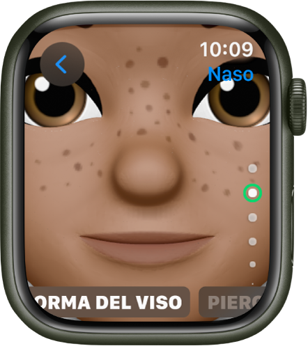 L’app Memoji su Apple Watch che mostra la schermata di modifica delle forme del naso. La parte del viso con il naso è ingrandita. La parola Forma viene visualizzata in basso.