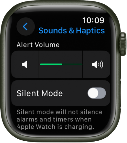 „Sounds & Haptics“ nustatymai laikrodyje „Apple Watch“, „Alert Volume“ slankiklis pateiktas viršuje, o po juo pateiktas perjungiklis „Silent Mode“.