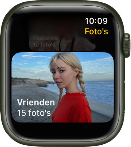 De Foto's-app op de Apple Watch met een album met de naam 'Vrienden'.