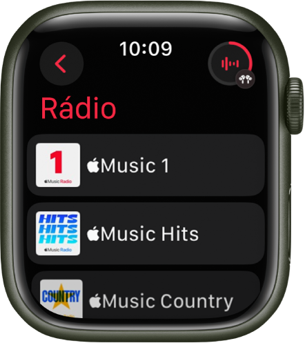 Tela Rádio mostrando três estações do Apple Music. O botão Reproduzindo está na parte superior direita. O botão Voltar encontra-se no canto superior esquerdo.
