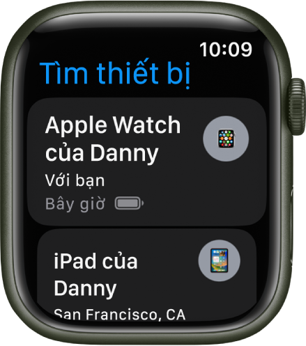 Ứng dụng Tìm thiết bị đang hiển thị hai thiết bị – một Apple Watch và một iPad.