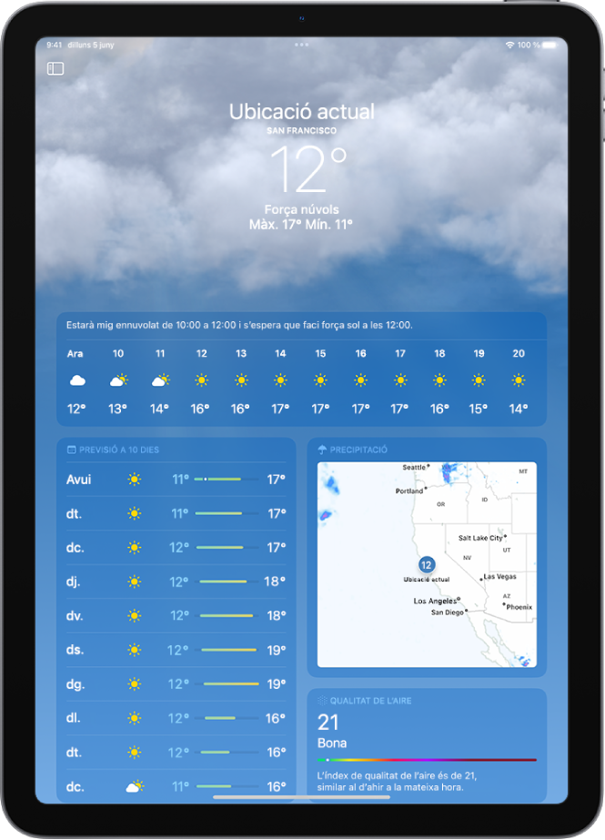 Pantalla de l’app Temps que mostra la informació següent de dalt a baix: la ubicació, la temperatura actual, les temperatures màximes i mínimes del dia, la previsió per hores i la previsió a 10 dies al costat esquerre de la pantalla, i un mapa de precipitacions i l’escala de qualitat de l’aire al costat dret de la pantalla.