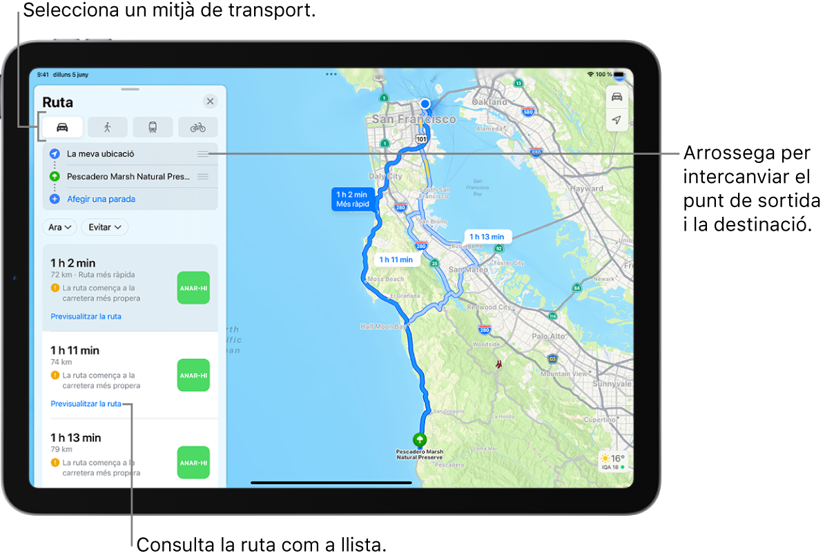 Un mapa que mostra diverses rutes en cotxe entre dues ubicacions, amb opcions per seleccionar altres modes de transport, canviar el punt d’inici i la destinació i veure les indicacions en una llista.