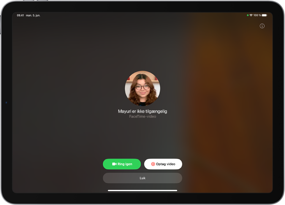 Skærmen Optag video, som viser, at den person, du ringer op, ikke er tilgængelig. Skærmen inkluderer knappen Ring igen og knappen Optag video, som du kan trykke på for at optage en videobesked.