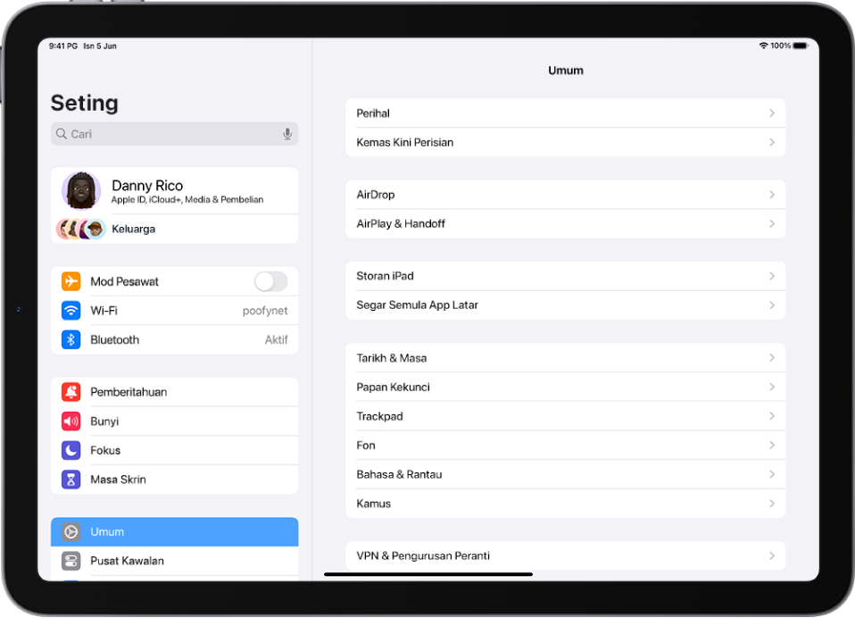 Skrin Utama iPad dengan beberapa ikon app, termasuk ikon app Seting, yang anda boleh ketik untuk menukar kelantangan bunyi iPad anda, kecerahan skrin dan banyak lagi.