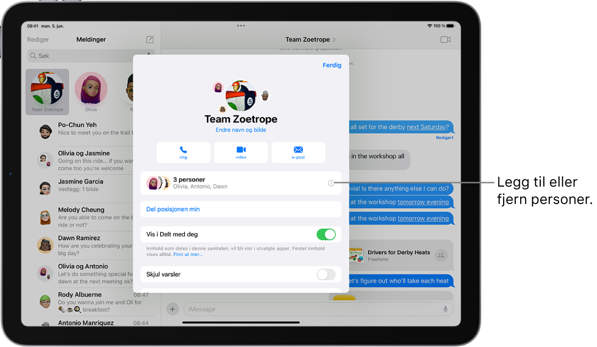 En iPad med samtaleinformasjonen for en gruppe.