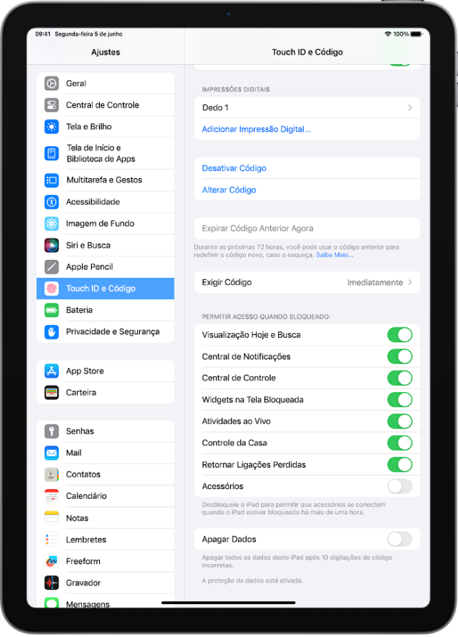 Os ajustes “Touch ID e Código”, com opções para permitir acesso a recursos específicos quando o iPad está bloqueado.