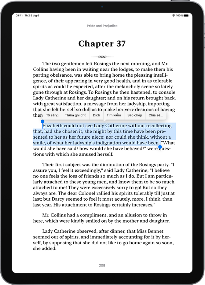 Một trang sách trong ứng dụng Sách, với một phần văn bản của trang được chọn. Các điều khiển Tô sáng, Thêm ghi chú, Dịch, Tìm kiếm, Sao chép và Chia sẻ ở phía trên văn bản được chọn.