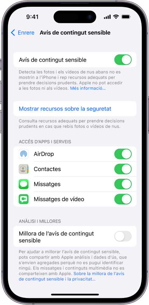 L’opció “Avís de contingut delicat”, un enllaç titulat “Mostrar recursos sobre la seguretat” i el botó “Millora de l’avís de contingut delicat” per compartir dades d’ús i d’anàlisis amb Apple.