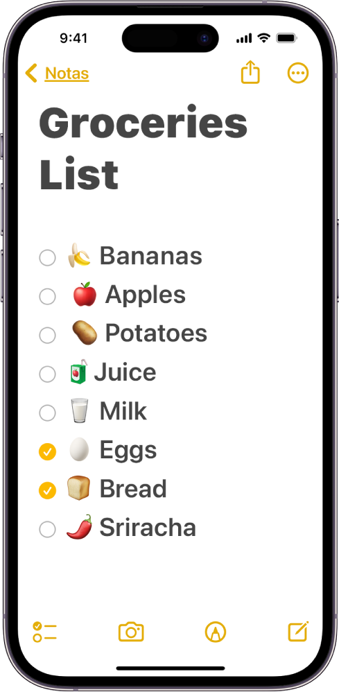 Una lista de la app Notas con opciones de accesibilidad activadas, tales como Negritas, Texto más grande, y Formas de los botones.