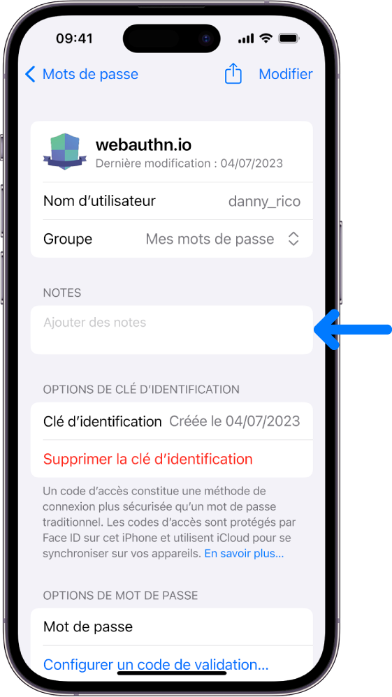 Écran de clé d’identification dans le trousseau iCloud, avec des informations sur la clé d’identification et un espace pour ajouter et consulter des notes.