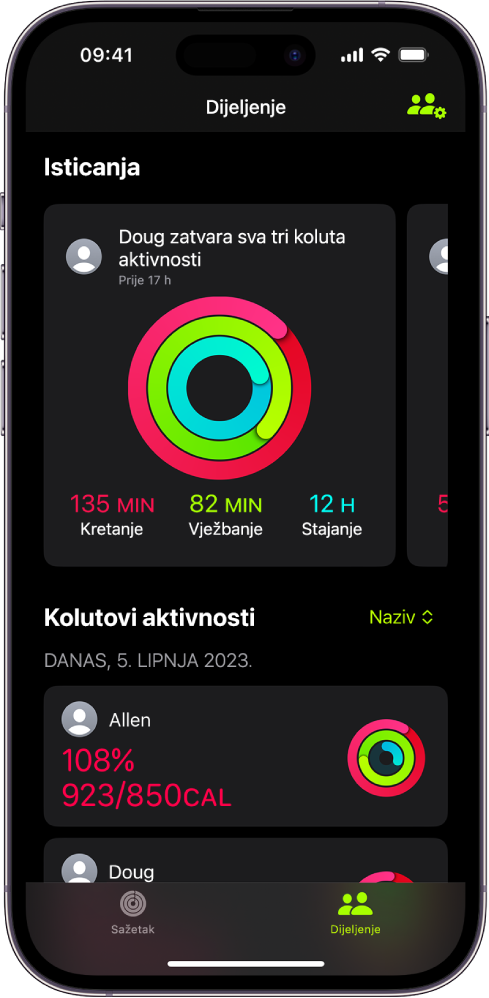 Zaslon Dijeljenje u aplikaciji Fitness, s kolutovima aktivnosti i istaknutim aktivnostima koje dijele osoba i njezini prijatelji.
