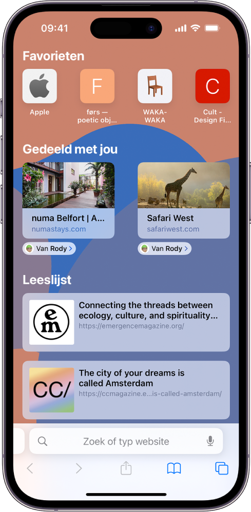 De startpagina in Safari omvat een gedeelte 'Gedeeld met jou' met voorvertoningen van twee webpagina's. Onder de websitevoorvertoningen staan de labels "Van Rody".