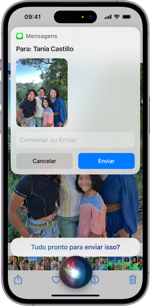 Tela do iPhone com o app de escuta da Siri na parte inferior central e, acima disso, a resposta da Siri em forma de mensagens de texto, pronta para ser enviada.