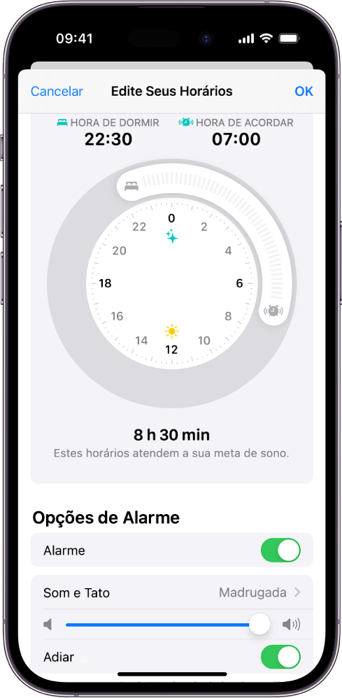 A tela Editar Horários de Sono no App Saúde, com o relógio Hora de Dormir e Despertador na parte superior da tela e opções de alarme na parte inferior da tela.