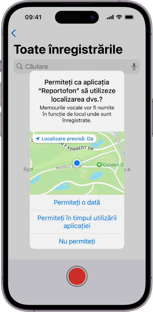 O solicitare din partea unei aplicații pentru a utiliza datele de localizare pe iPhone. Opțiunile disponibile sunt: Permiteți o dată, Permiteți în timpul utilizării aplicației și Nu permiteți.
