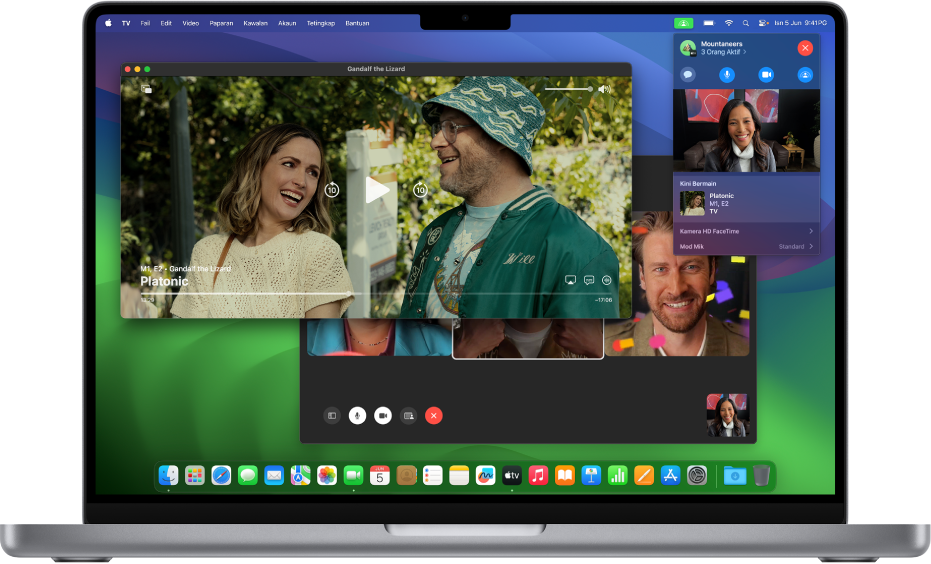 SharePlay pada Mac ditunjukkan dengan app Apple TV dan panggilan FaceTime langsung.
