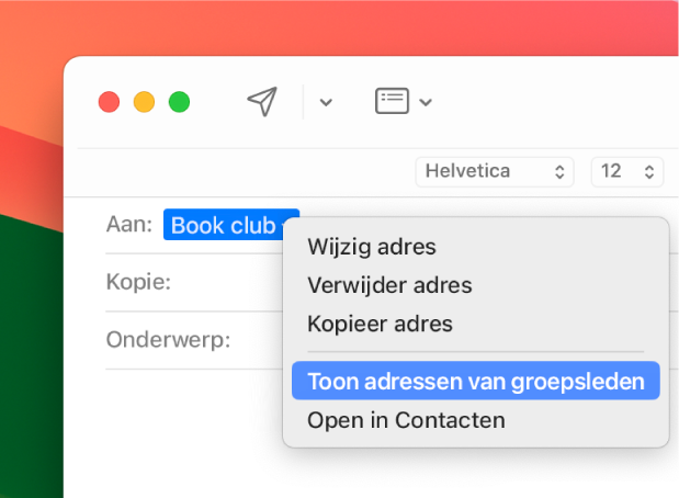 Een e‑mail met een lijst in het veld 'Aan' en het venstermenu met het commando 'Toon adressen van groepsleden'.