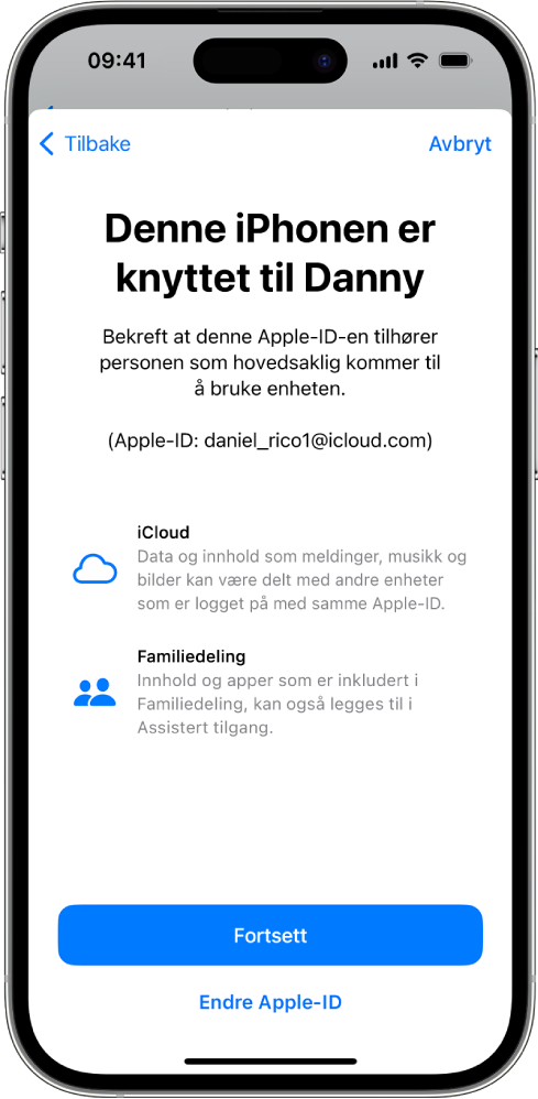 En iPhone viser Apple-ID-en som er knyttet til enheten og informasjon om funksjoner for iCloud og Familiedeling som kan brukes med Assistert tilgang.