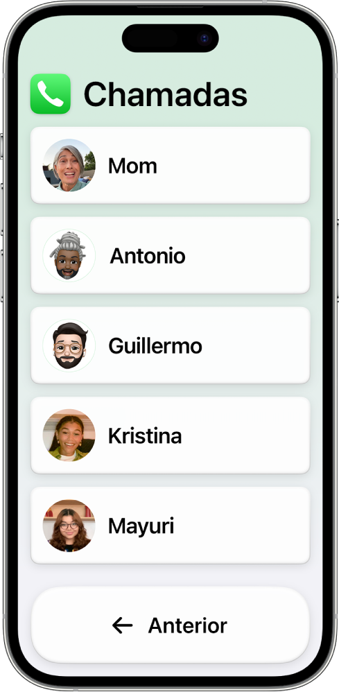Um iPhone no Acesso assistido com a aplicação Chamadas aberta, que mostra uma lista de contactos e nomes.