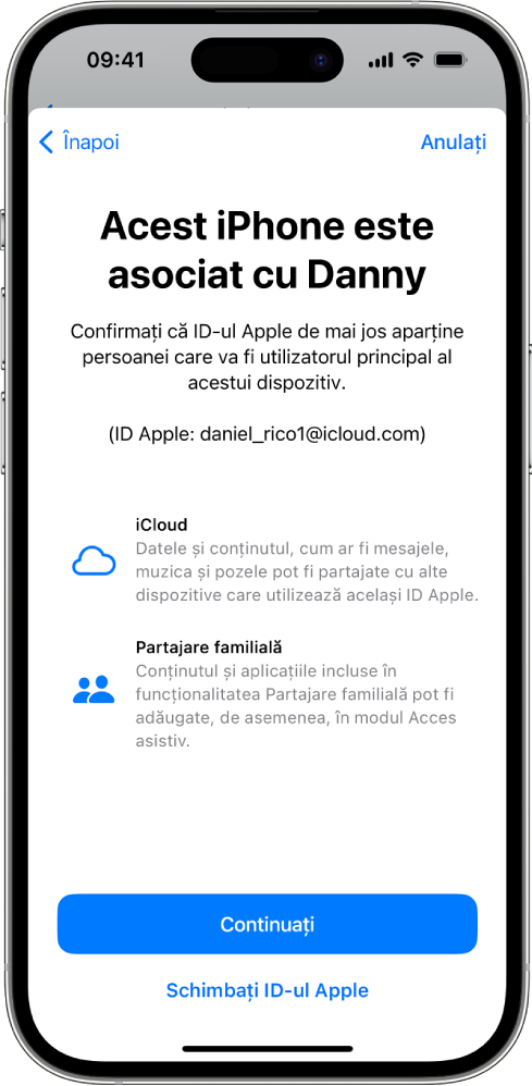 Un iPhone afișând ID-ul Apple asociat cu dispozitivul și informații despre iCloud și funcționalitățile Partajare familială care pot fi utilizate cu modul Acces asistiv.