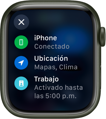 El estado del centro de control mostrando el iPhone conectado, la ubicación siendo usada por Mapas y Clima, y el enfoque Trabajo activado hasta las 5 p.m.