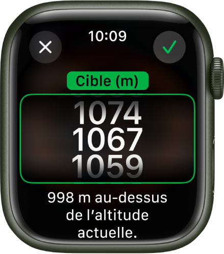 L’app Boussole qui affiche l’écran Altitude cible. Une liste déroulante d’altitudes s’affiche au centre de l’écran. En dessous de cette liste se trouve une comparaison de l’altitude sélectionnée et de votre altitude actuelle. Des boutons Fermer et Coche se situent en haut.