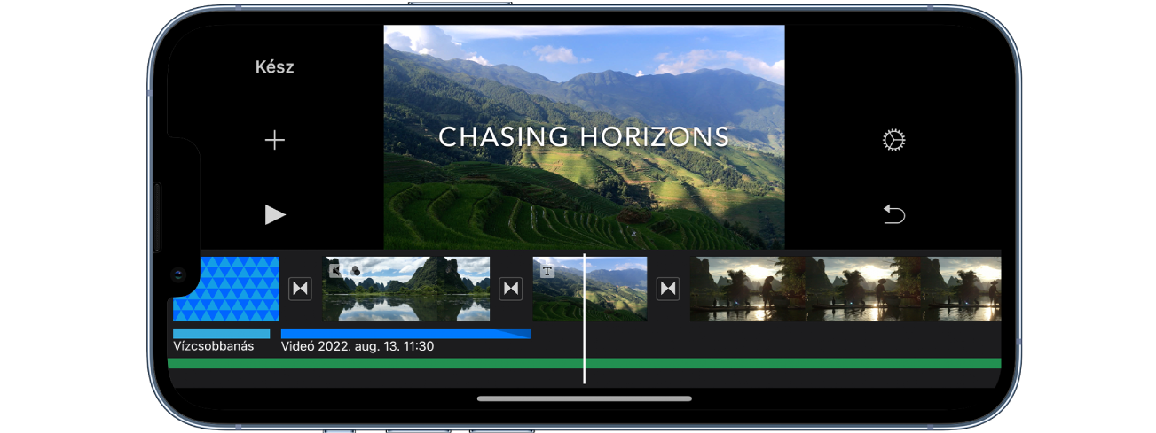Filmprojekt az iMovie appjában egy iPhone-on.