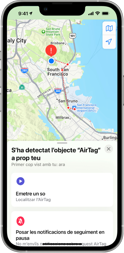 Una pantalla de l’iPhone que mostra un AirTag detectat prop de l’usuari a l’app Mapes.