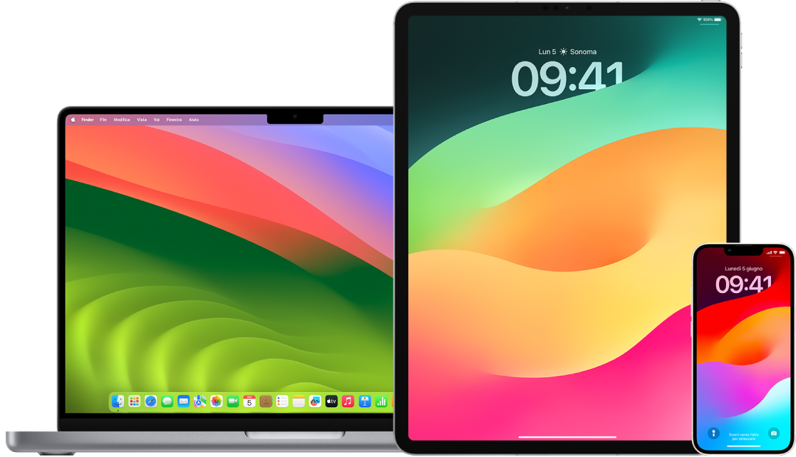 Un MacBook Air, un iPad e un iPhone.