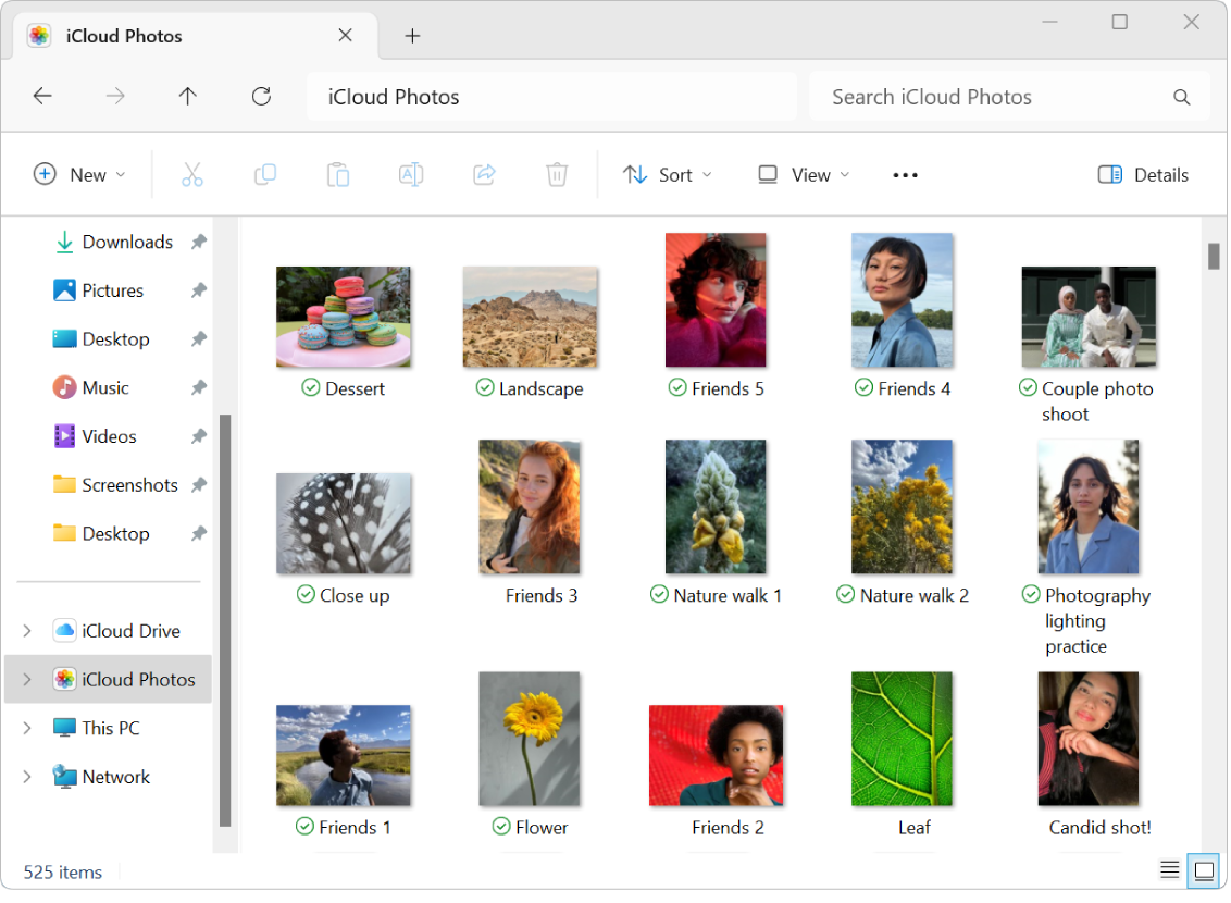 The iCloud Photos folder in File Explorer.