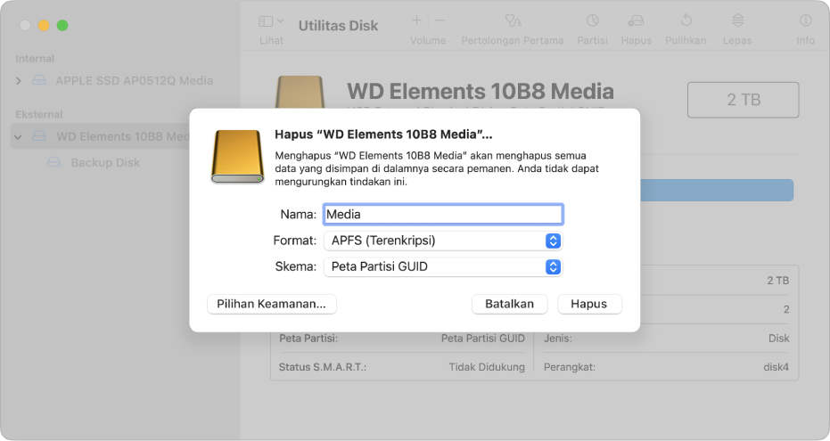 Jendela Utilitas Disk menampilkan dialog hapus sedang diatur untuk memformat ulang drive eksternal dengan format yang dienkripsi dengan APFS.