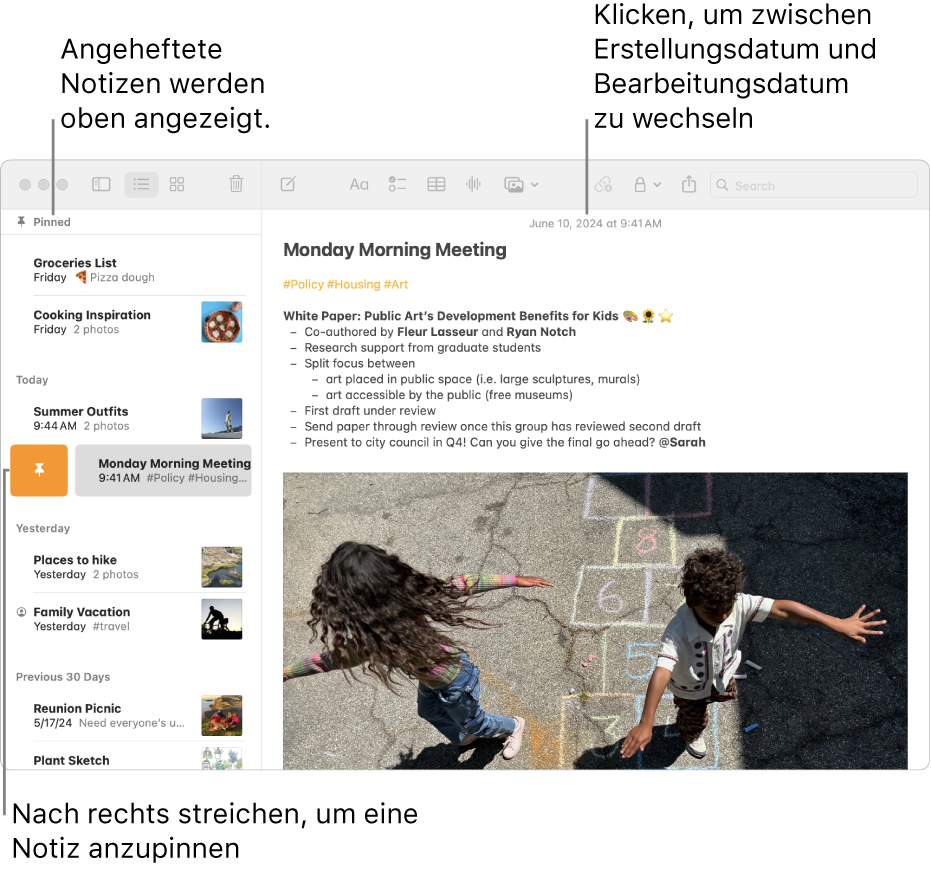 Ein Fenster der App „Notizen“ auf dem Mac, mit der Liste der Notizen auf der linken Seite, angehefteten Notizen oben in der Liste und der Stecknadel-Taste auf einer Notiz. Der Inhalt der Notiz wird rechts mit dem Datum oben angezeigt. Durch Klicken auf das Datum kann zwischen Erstellungs- und Bearbeitungsdatum gewechselt werden.
