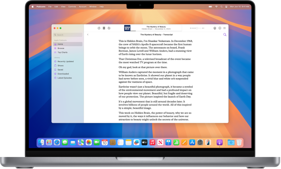 L’app Balados sur un Mac, qui affiche la transcription de l’épisode en cours.