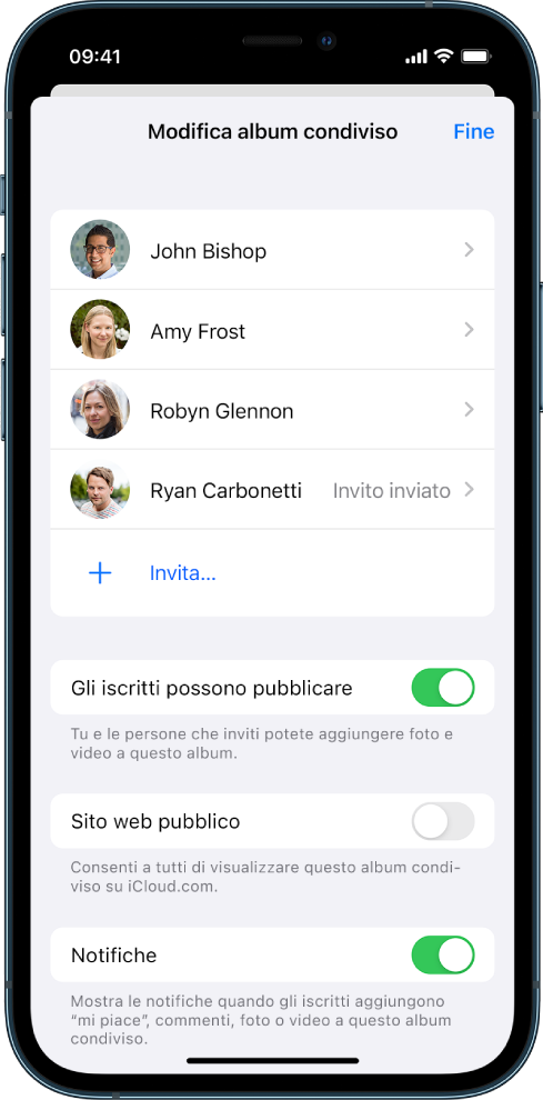 Una schermata di iPhone che mostra un album fotografico e le persone con cui è condiviso.