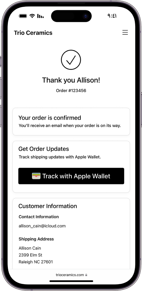 صفحة تأكيد الطلب تعرض الزر تتبع باستخدام Apple Wallet.