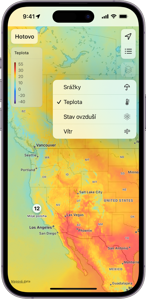 Přes celou obrazovku se rozkládá mapa okolí. V pravém horním rohu jsou vidět tlačítka Současná poloha, Oblíbená místa a Překryvná nabídka. Je vybráno tlačítko Překryvná nabídka a zobrazí se tlačítka Srážky, Teplota, Kvalita ovzduší a Vítr. Je vybráno tlačítko Teplota. V levém horním rohu se nachází tlačítko Hotovo a Měřítko mapového překryvu pro teplotní mapu.