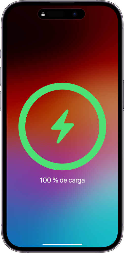 Pantalla de un iPhone con la batería cargada al 100 %.